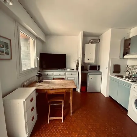 Apartamento Joli Studio, Vue Sur La Mer *